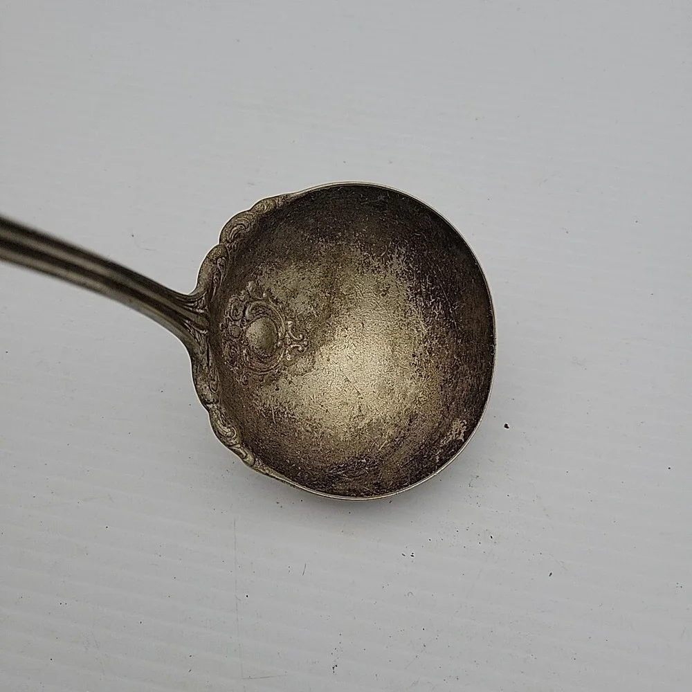 VINTAGE 1877 NIAGARA FALLS SILVER CO FANCY SAUCE GRAVY‎ LADLE